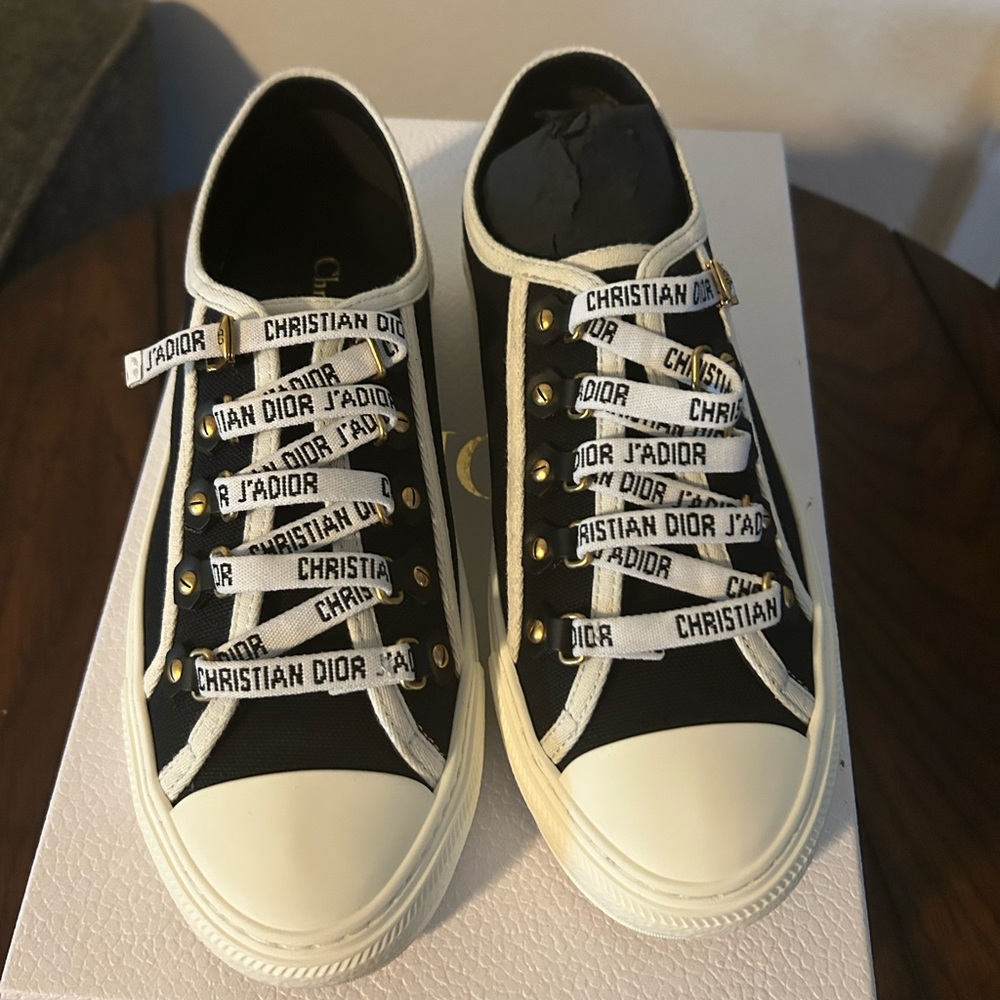 Dior Walk’n’Dior Sneakers